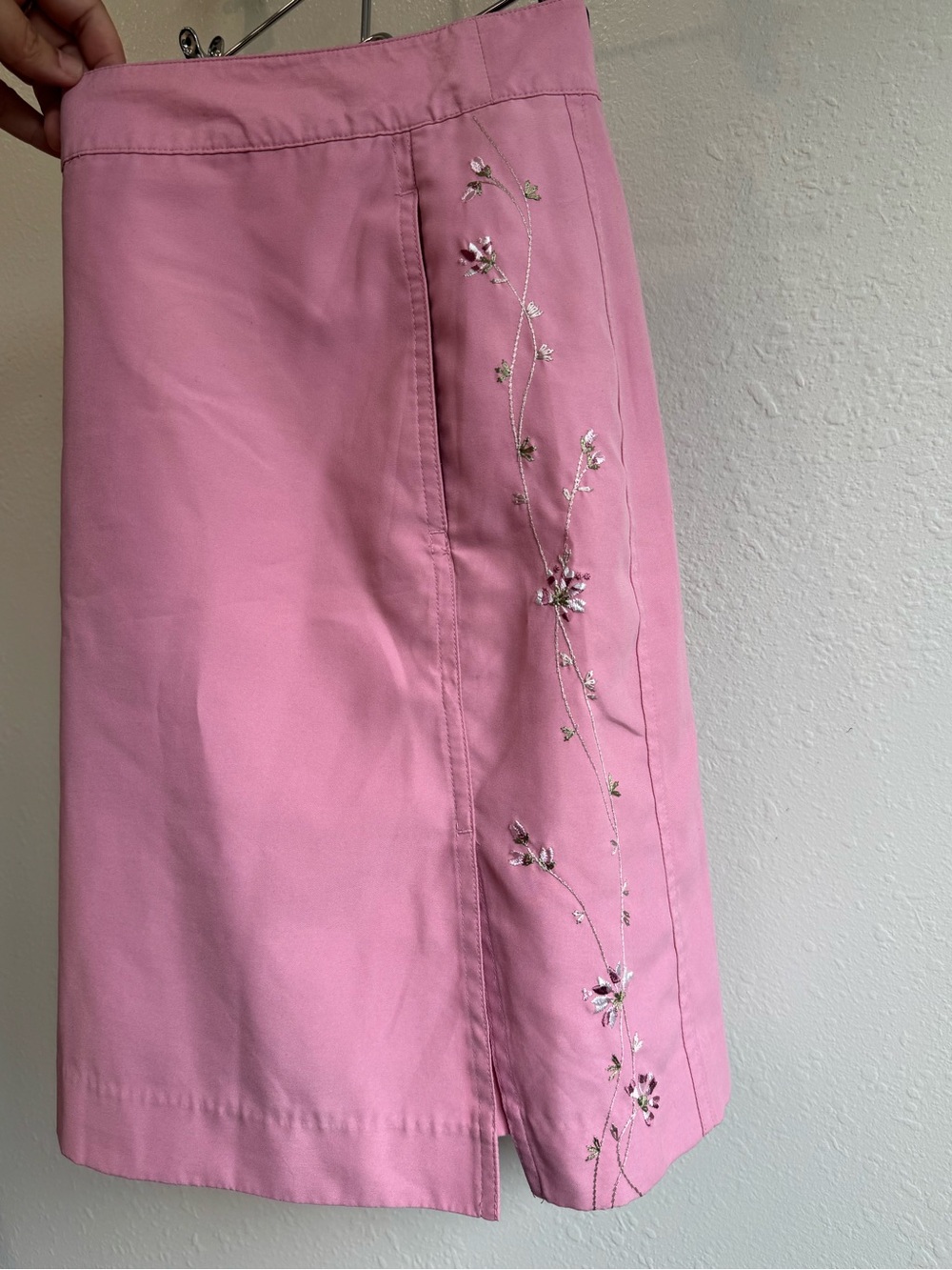 Izod Rose Pink Embroidered Side-Slit Mini Skort with Pockets! | Size 12